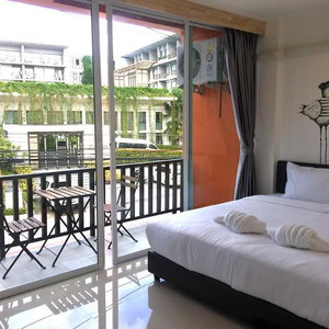 Sejur Dwell Phuket Airport Hotel At Naiyang vacanta Suwannaphum