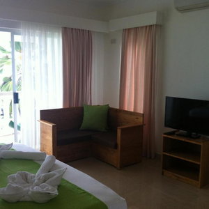 Hotel Marie-France Beach Front Apartments cazare La Digue