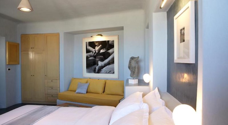 Hotel Voreina Gallery Suites