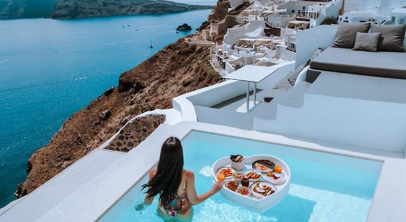 Echoes Luxury Suites