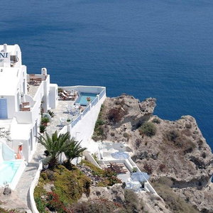 Sejur Armeni Village Rooms & Suites vacanta Oia