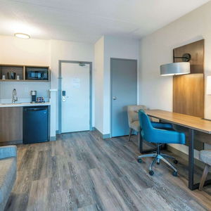 Hotel Comfort Suites London cazare London