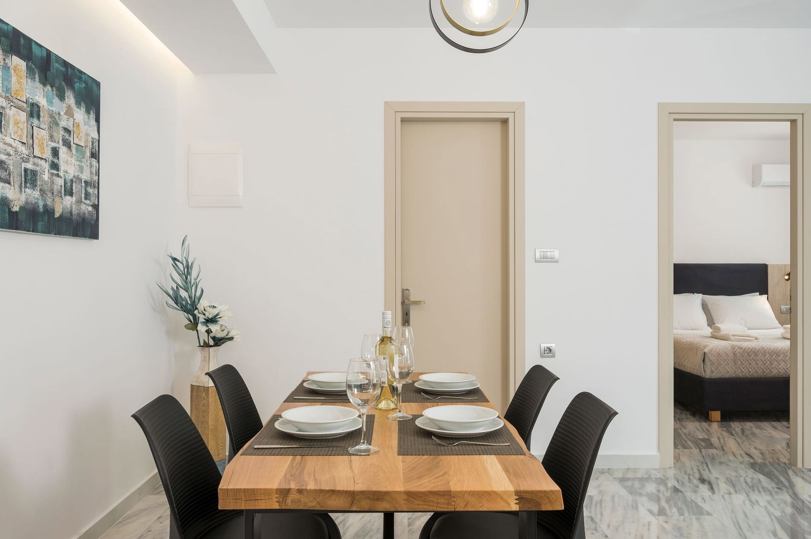 dal travel Quarters Luxury Apartments