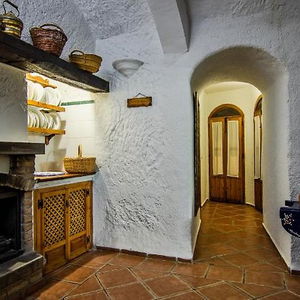 Sejur Cuevas Pedro Antonio De Alarcon vacanta Guadix