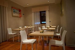 Hotel Halanus Hotel & Resort cazare Alanno