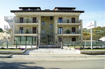 Halanus Hotel & Resort