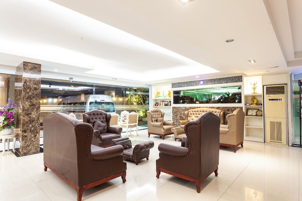 Hotel Airport Greenery Serviced Apartment