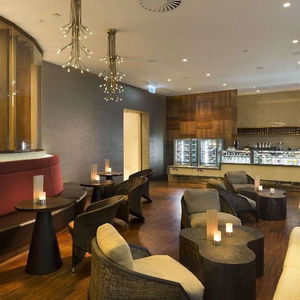 Hotel Doubletree By Hilton Hotel & Conference Centre Warsaw cazare Warsaw