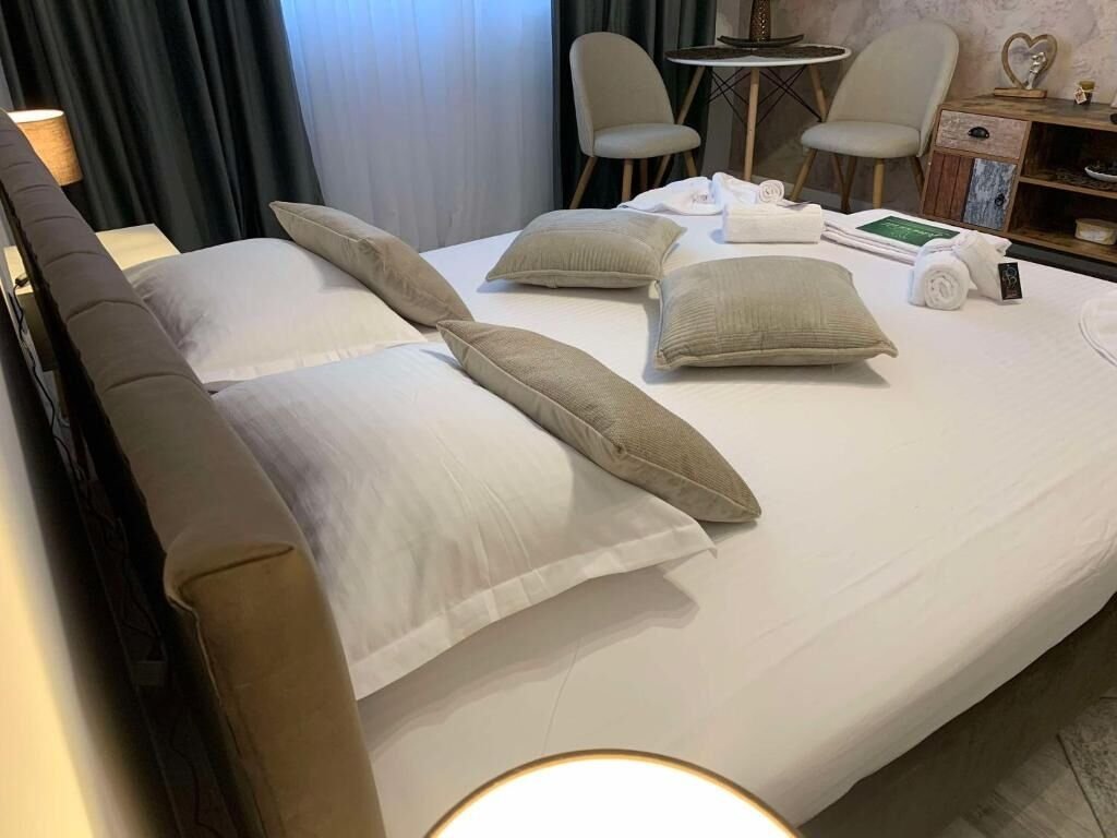 Oltenia Studio Happy Residence 3