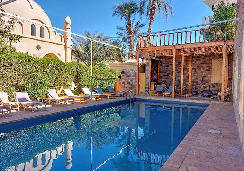 Hotel Embrace Hotel Luxor