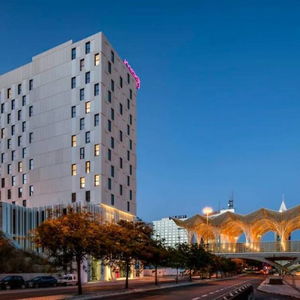 Sejur Moxy Lisboa Oriente vacanta Lisbon