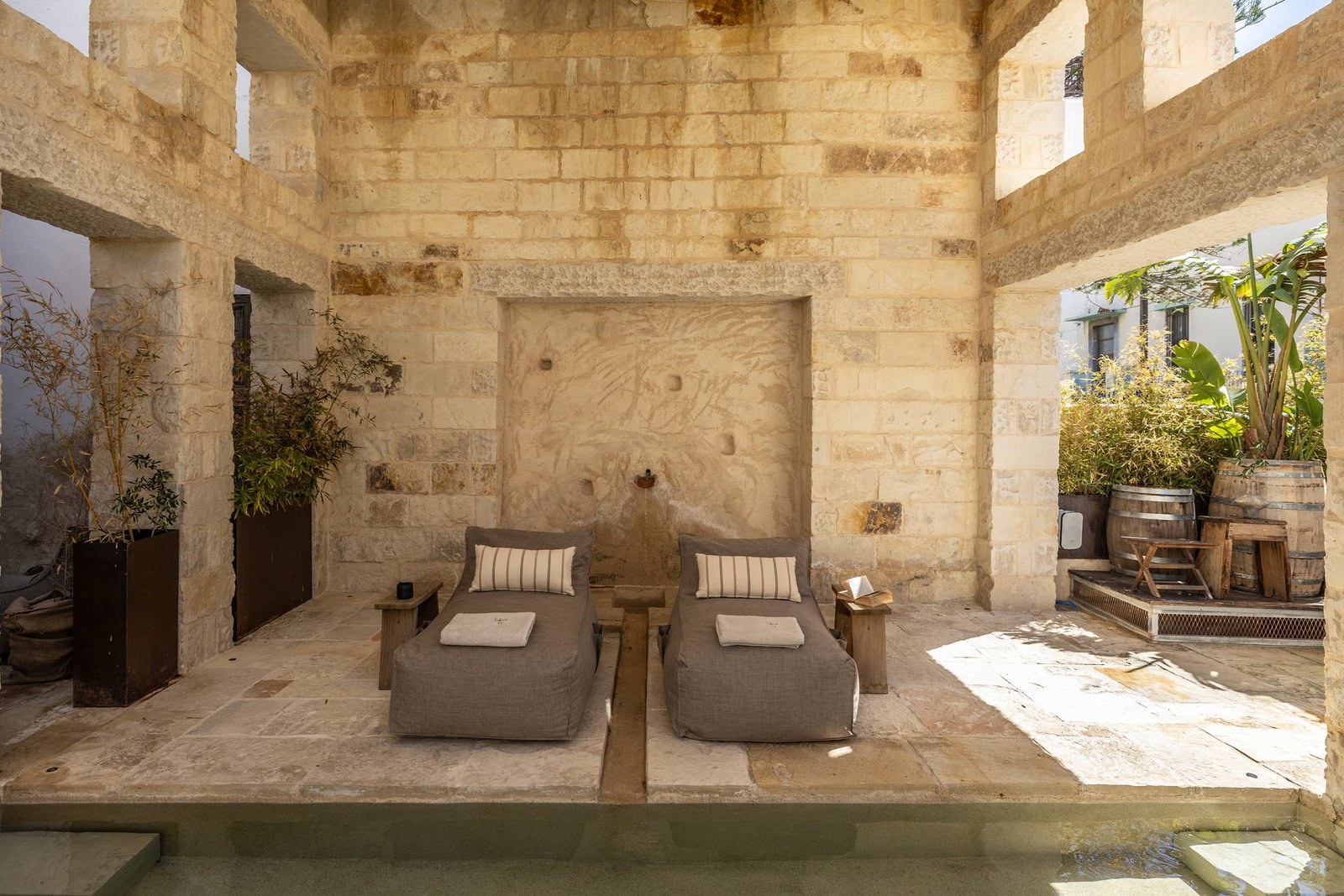 dal travel Amalen Suites