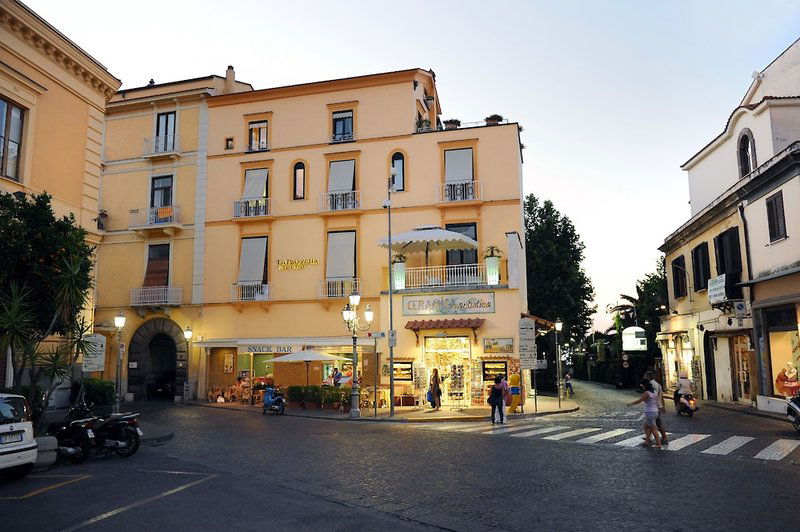 Hotel La Piazzetta Guest House