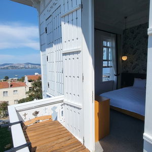 Hotel Mansion Milia cazare Adalar