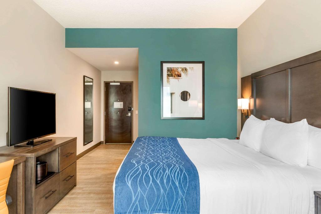 Comfort Inn & Suites Miami International Airport