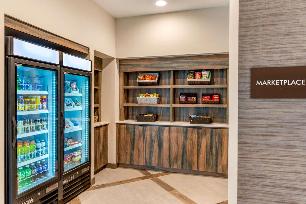 Comfort Inn & Suites Miami International Airport