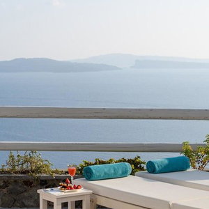 Sejur Thirea Suites Oia Sanatorini vacanta Oia