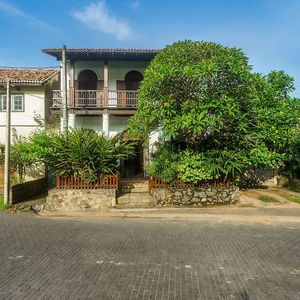 Hotel Villa Aurora cazare Galle