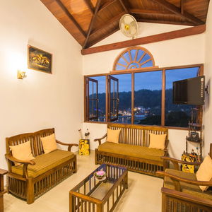 Hotel Ceyloni Lake View cazare Kandy