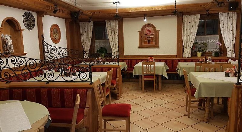Hotel Gasthof - Restaurant Löcker