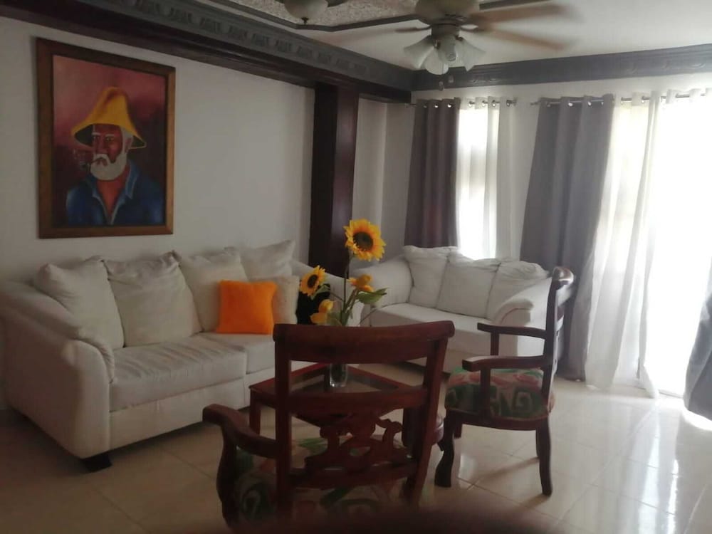 Hotel Apartamento El Pueblito Playa Dorada