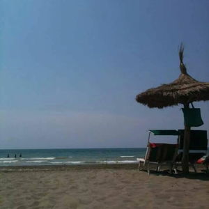 Hotel Chicago Hostel cazare Fier