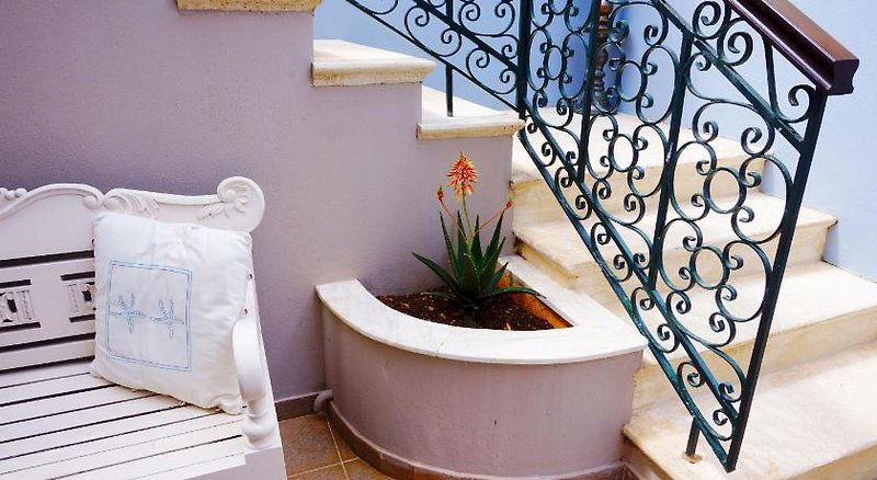 Hotel Faros Suites