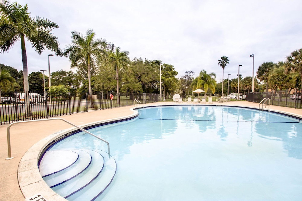 Sleep Inn Miami International Airport