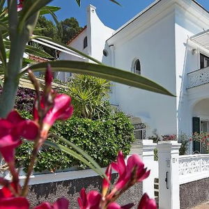 Hotel Villa Mariuccia Capri cazare Capri