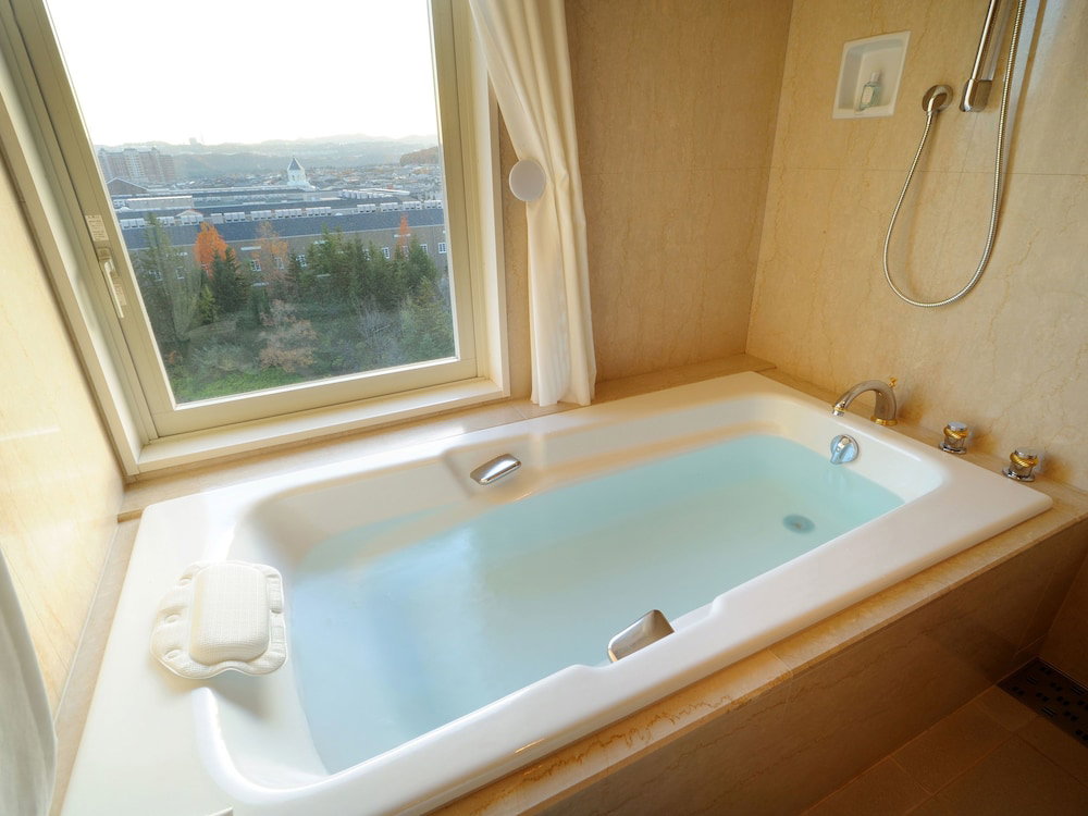 Sendai Royal Park Hotel