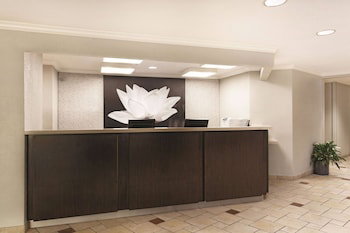 La Quinta Inn & Suites By Wyndham Miami Airport East