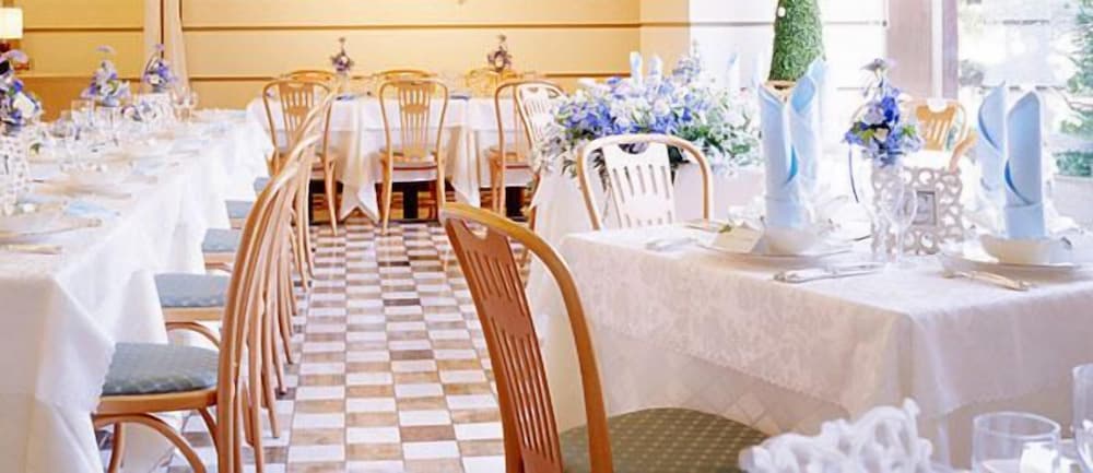 Hotel Sendai Garden Palace