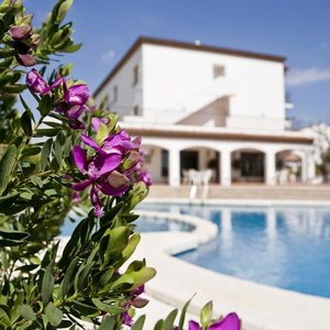 Hotel Bon Retorn cazare Figueres
