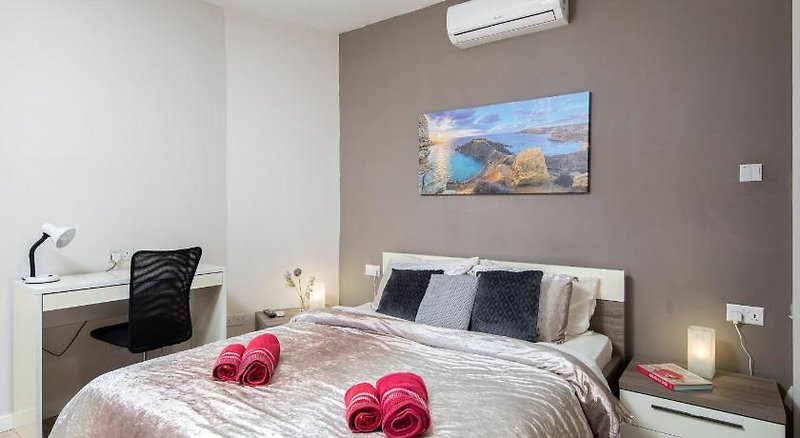 Luxury Msida Circle Apartment
