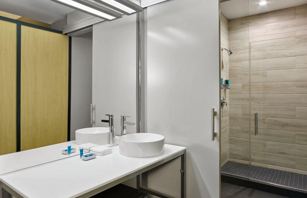 Aloft Miami Airport