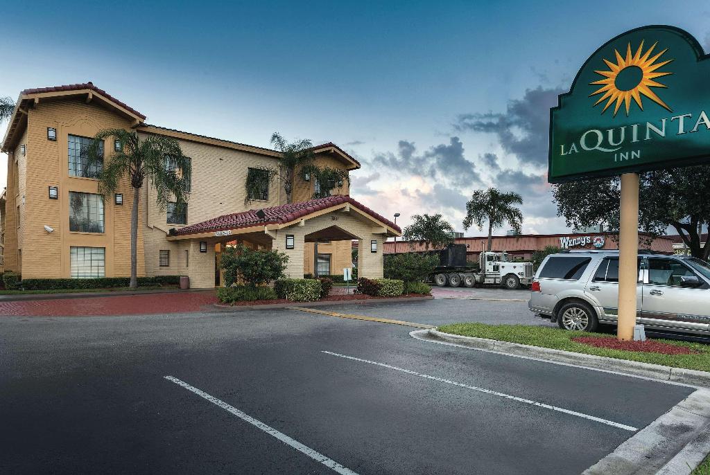 La Quinta Inn By Wyndham Miami Airport North