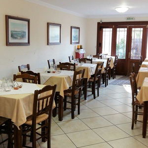 Hotel Philippos Hotel Apartments cazare Nikiana