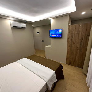 Hotel Red Castle Hotel And Pub cazare Serik