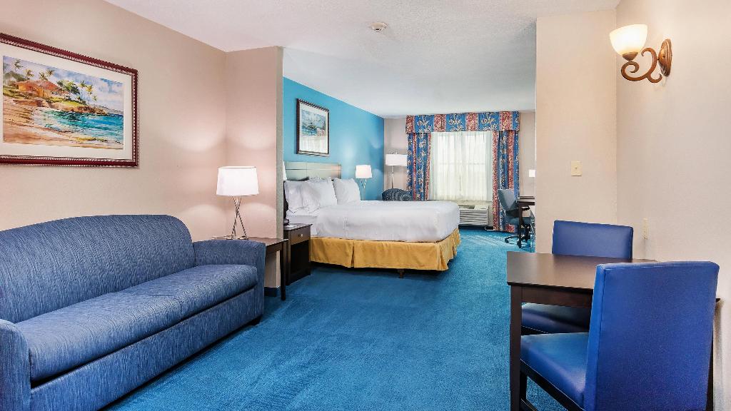 Holiday Inn Express & Suites Kendall, An Ihg Hotel