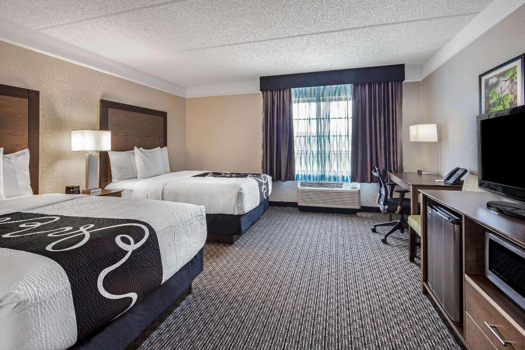 La Quinta Inn & Suites By Wyndham Miami Airport West