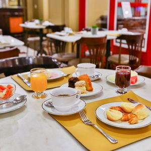 Hotel Transamerica Executive Curitiba Batel cazare Curitiba