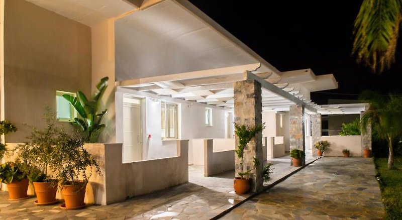 Argiri Apartments & Suites