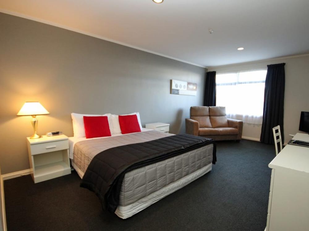 Hotel Champers Motor Inn