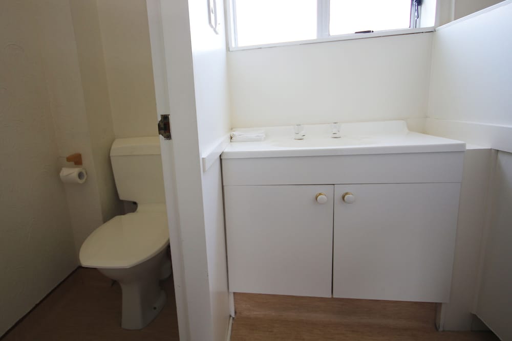 Hotel Midway Pacifica Lodge