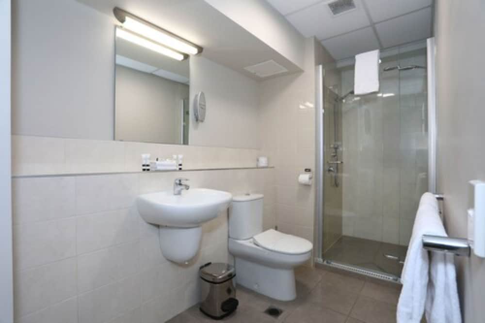 Hotel Quality Suites Central Square