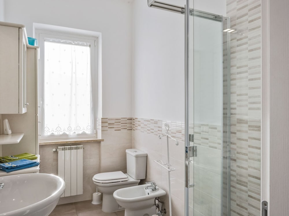 Amazing Holiday Home Near Pet-Friendly Beach