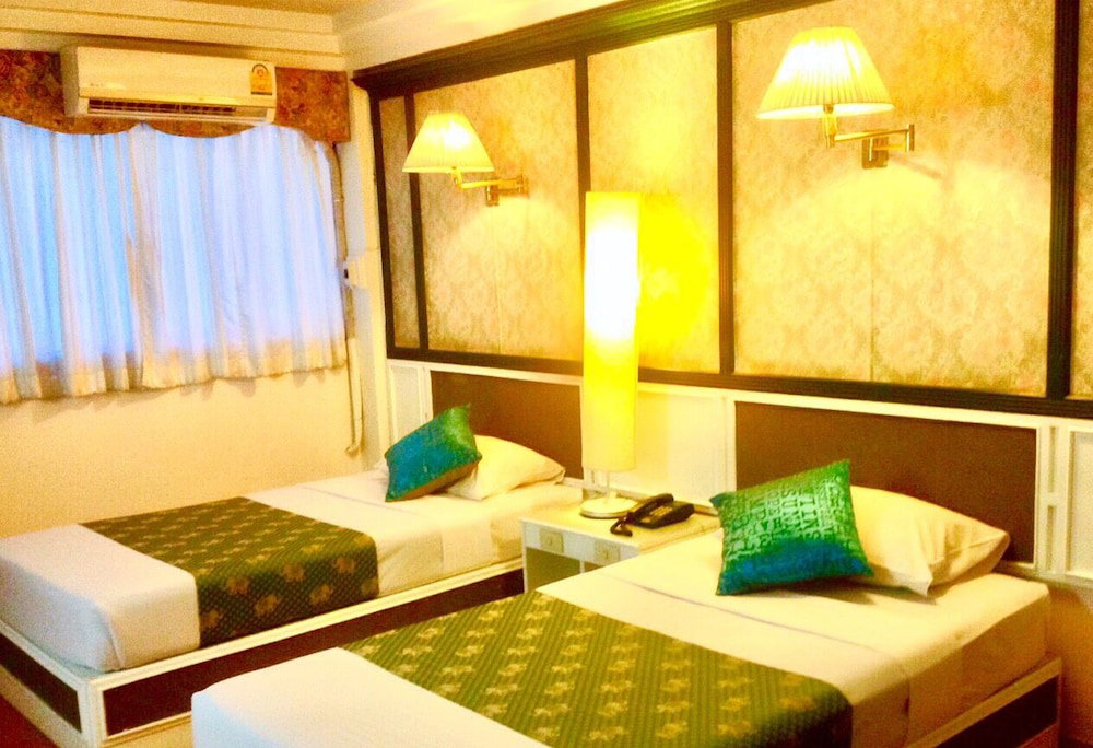 Hotel Highway Hotel