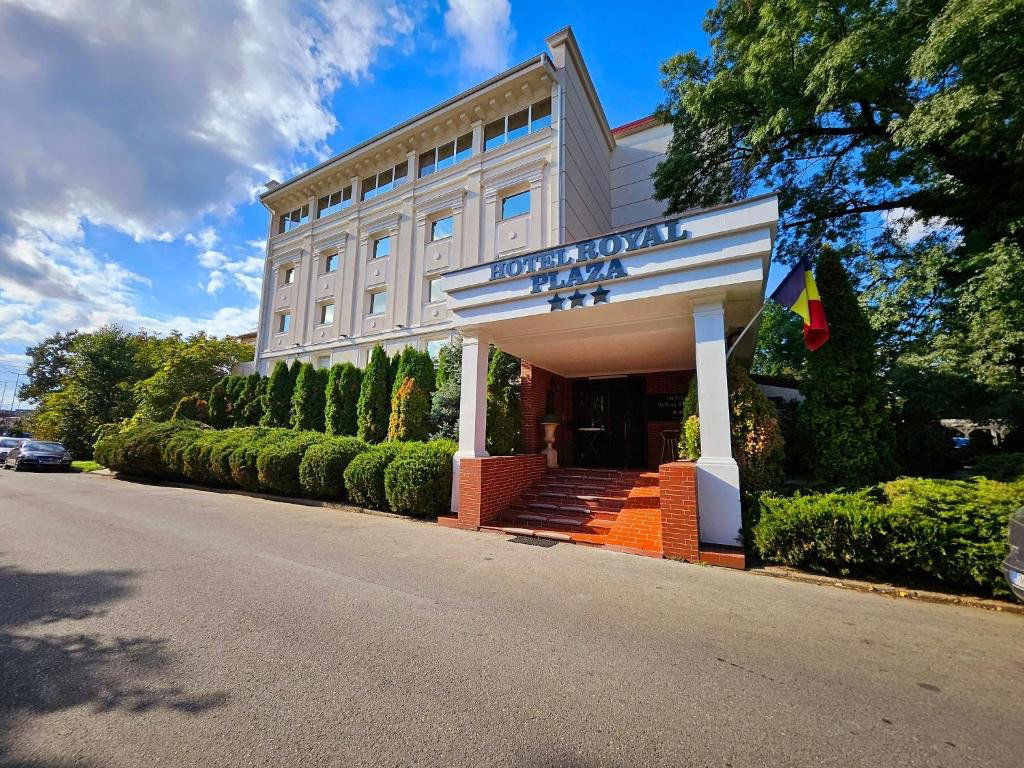 Hotel Royal Plaza By Timhotels