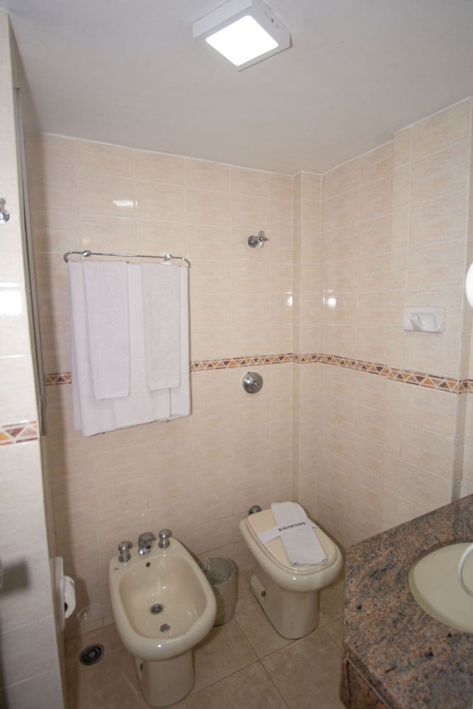 Hotel Trevi Hotel And Business