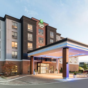 Hotel Holiday Inn Express & Suites Milton cazare Milton